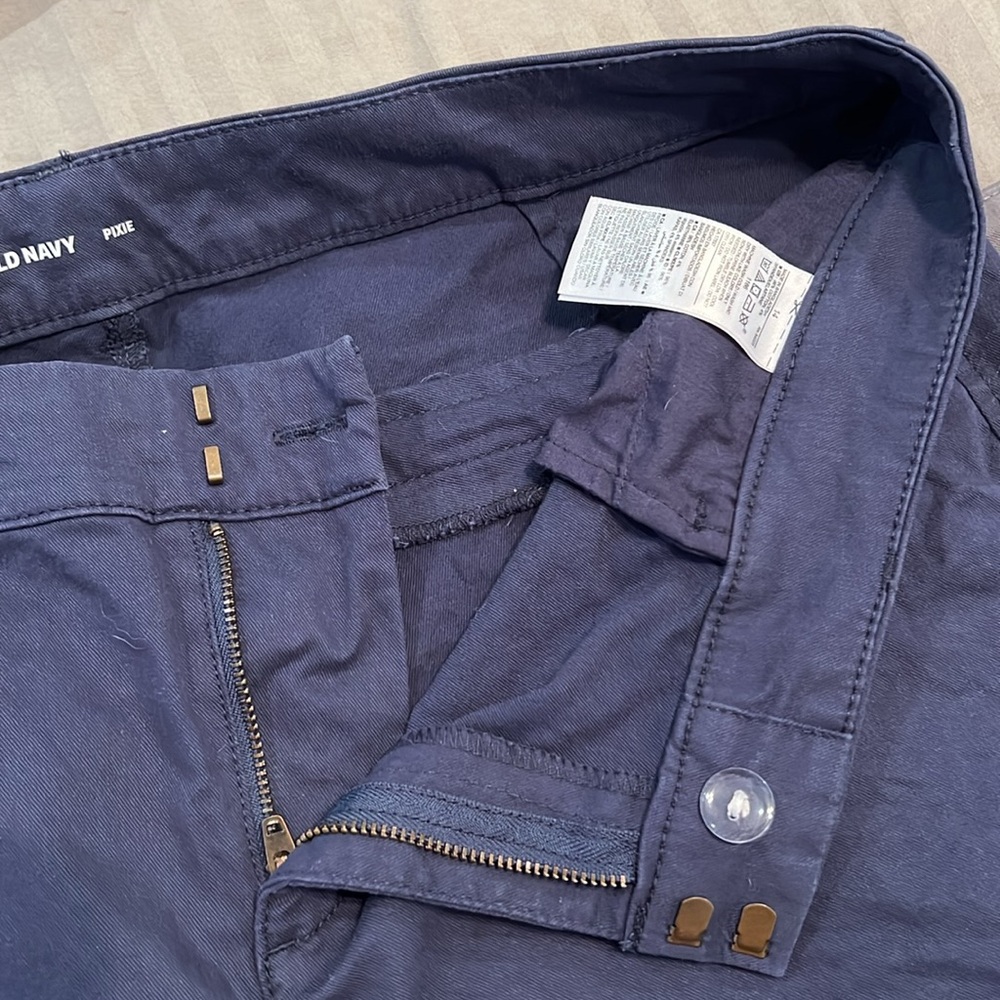 2 Pair Old Navy Pixie Pants - image 5